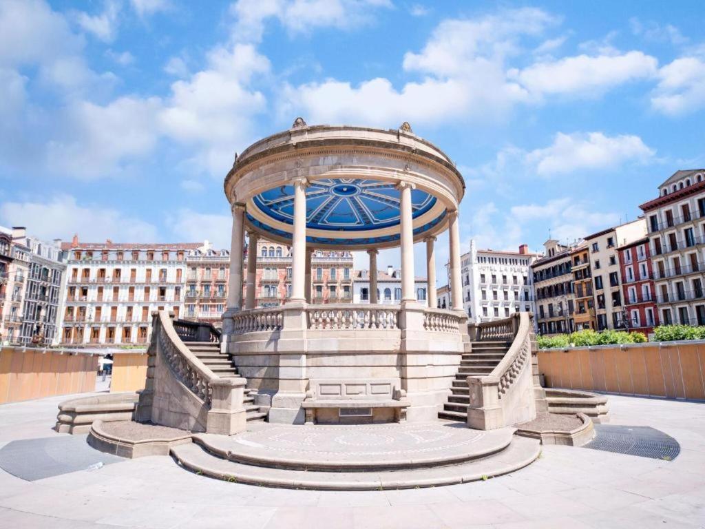 Apartamento Mercaderes Pamplona Exterior foto
